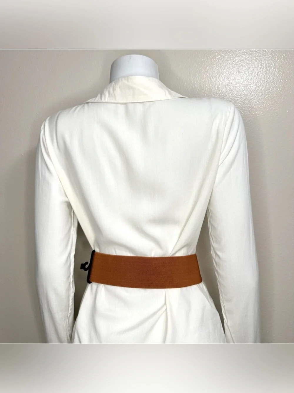 Brown elastic waistband belt with gold tone butterfly buckle